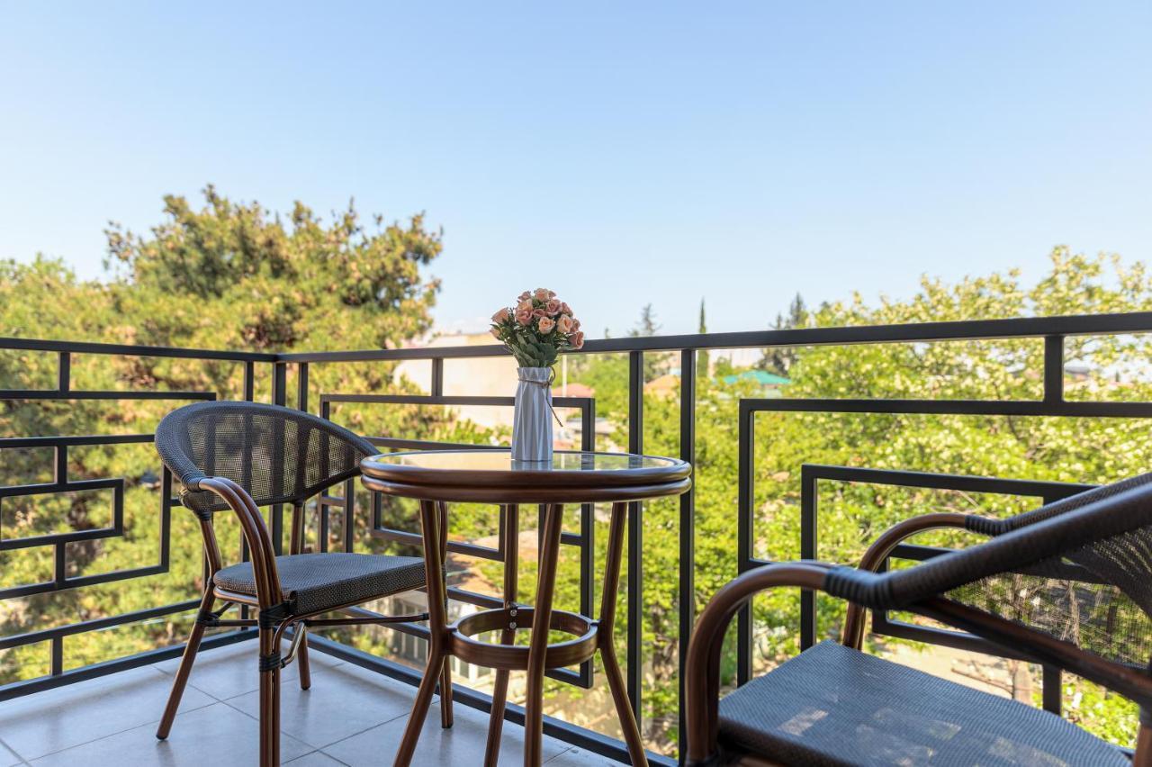 Vinum Hotel Tiflis Exterior foto