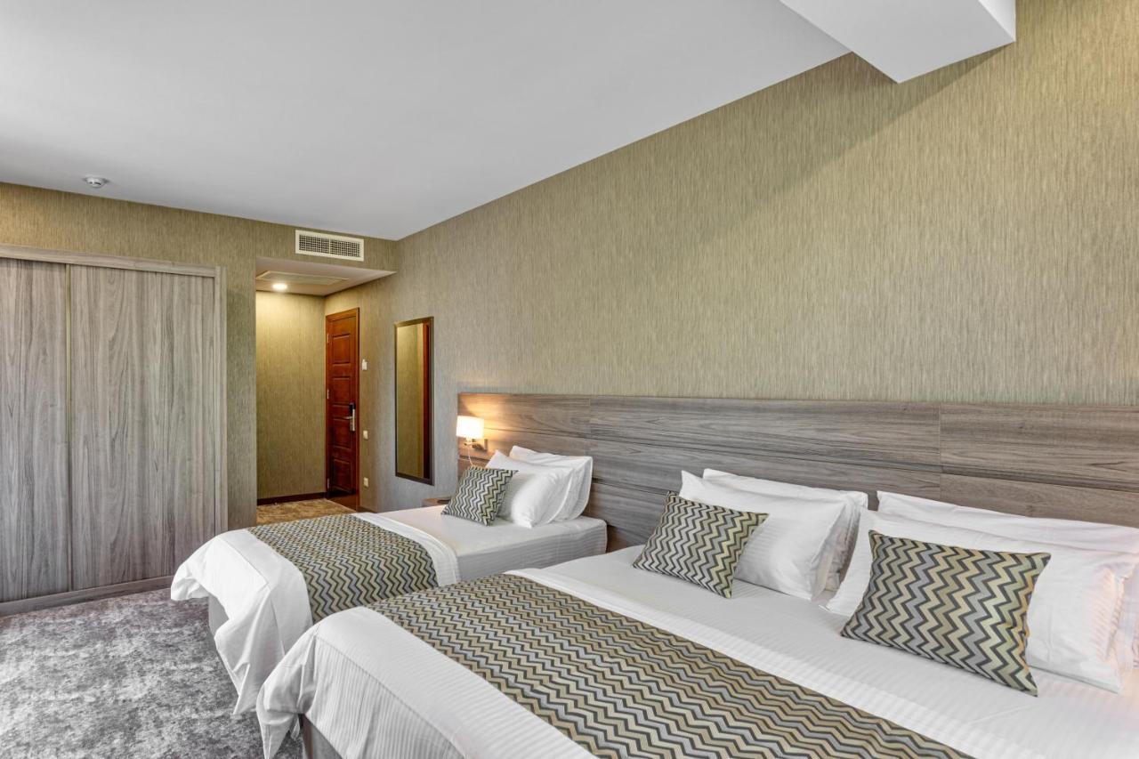 Vinum Hotel Tiflis Exterior foto