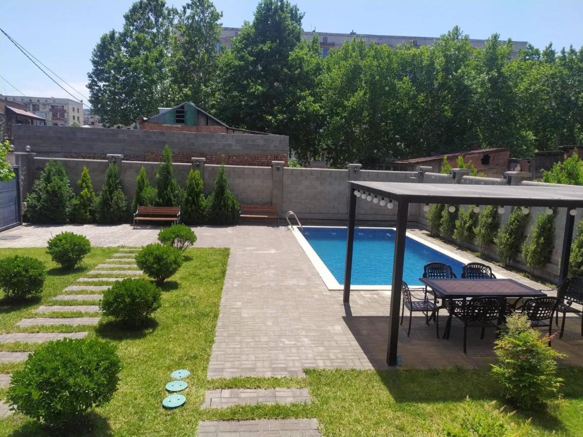 Vinum Hotel Tiflis Exterior foto