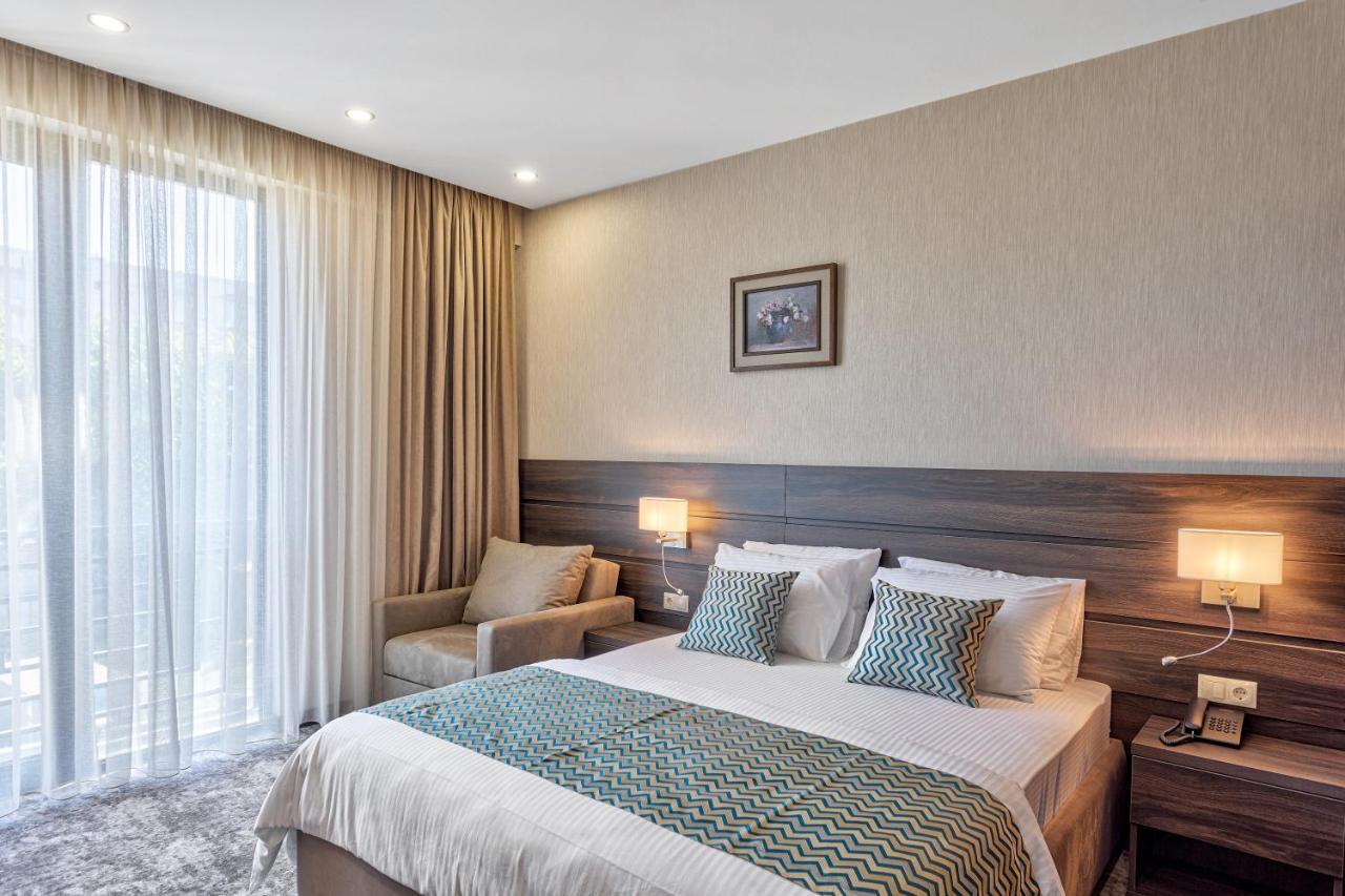 Vinum Hotel Tiflis Exterior foto